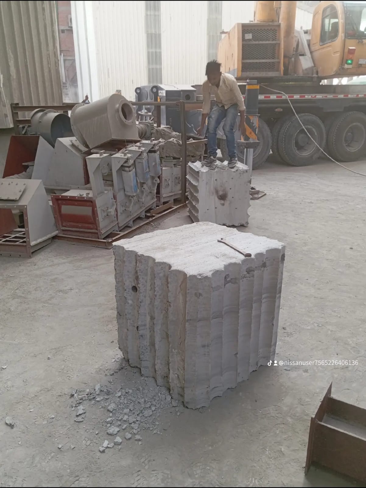 Rocket Engineering Flore Cutting Concrete Slab Work 02